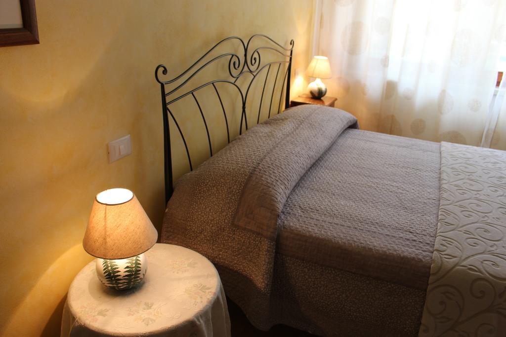סן ג'יובאני לופאטוטו B&B Acero Rosso חדר תמונה